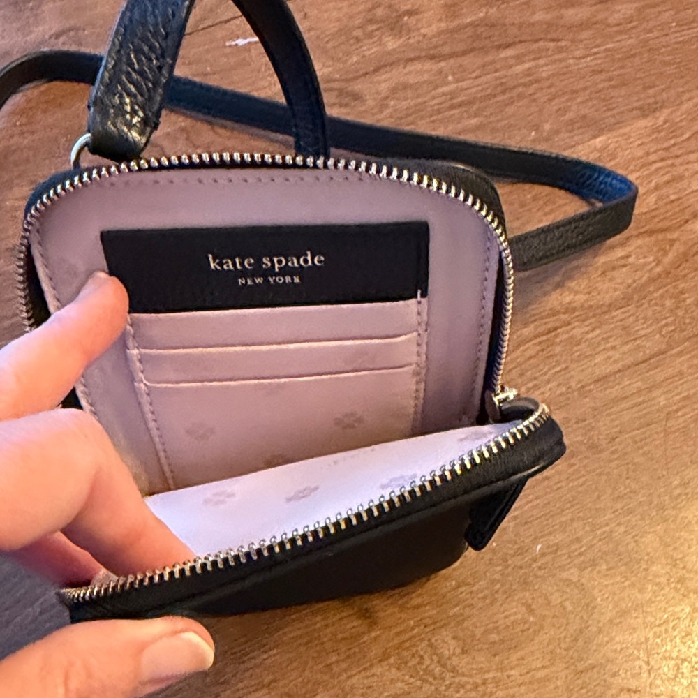 Kate Spade Crossbody wallet - Picture 2 of 3